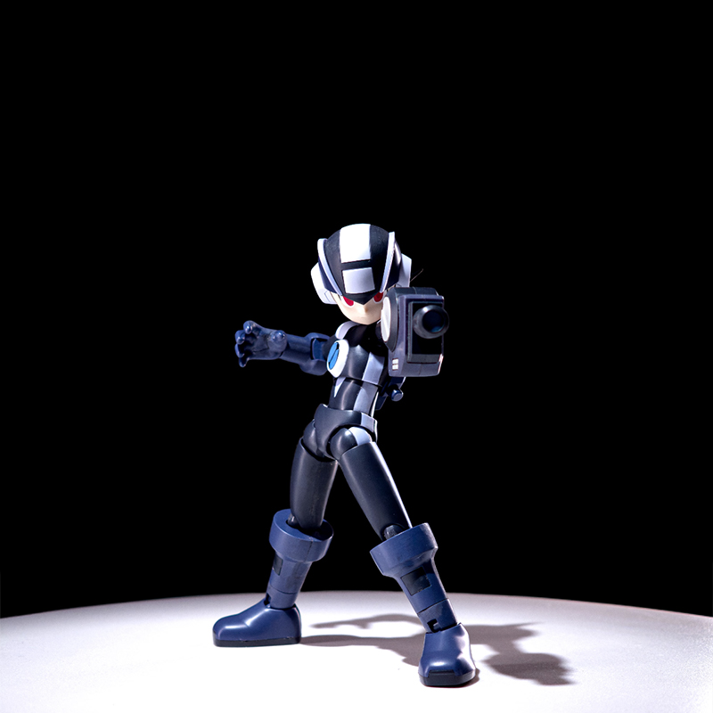 オリジナル本物のコトブキヤロックマン EXE ダークメガマン - Mega Man X Model Kit のレビューと価格