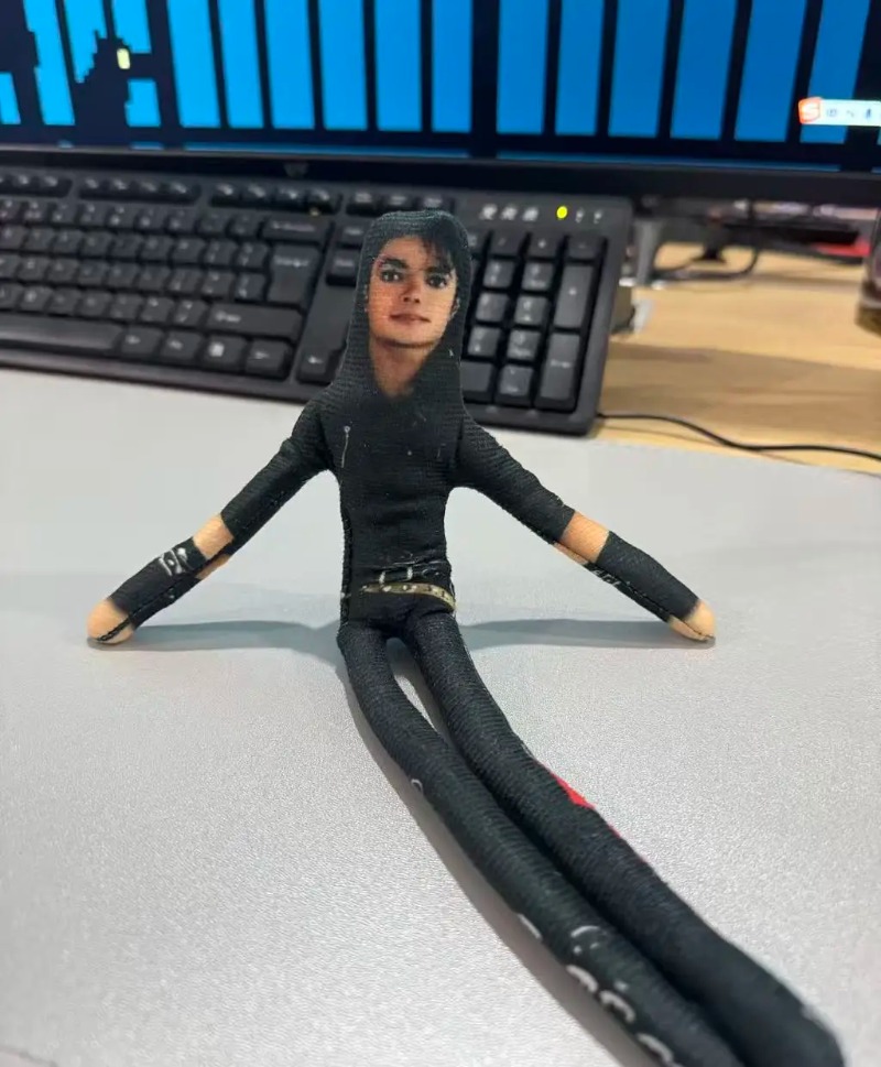 新しいスタイルのマイケル・ジャクソンコスプレ小道具人形ぬいぐ - Model Kit Joints のレビューと価格