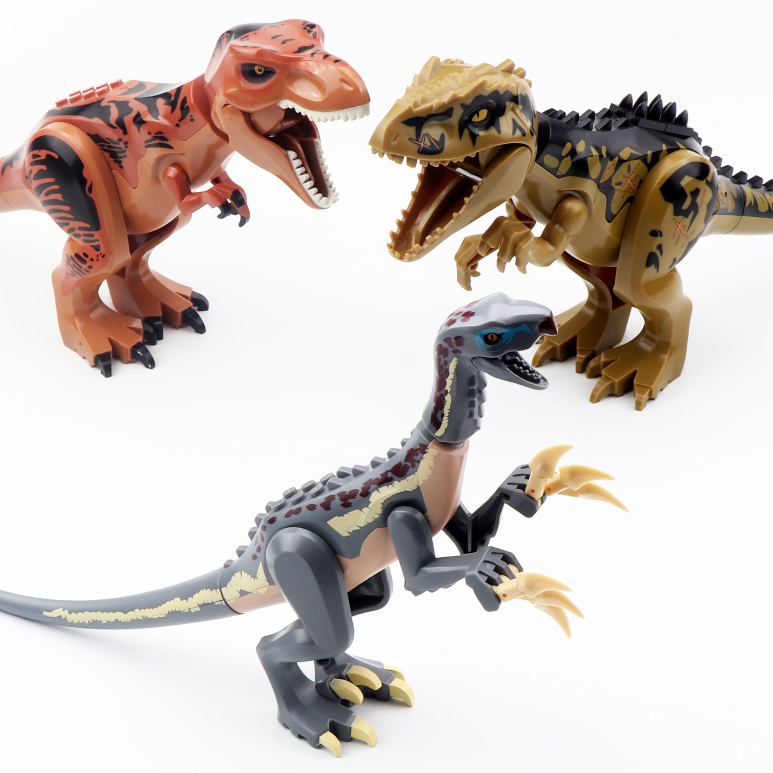 ジュラ紀時代のティラノサウルス・レックスと南のティタノサウル - Model Kit Dinosaur のレビューと価格